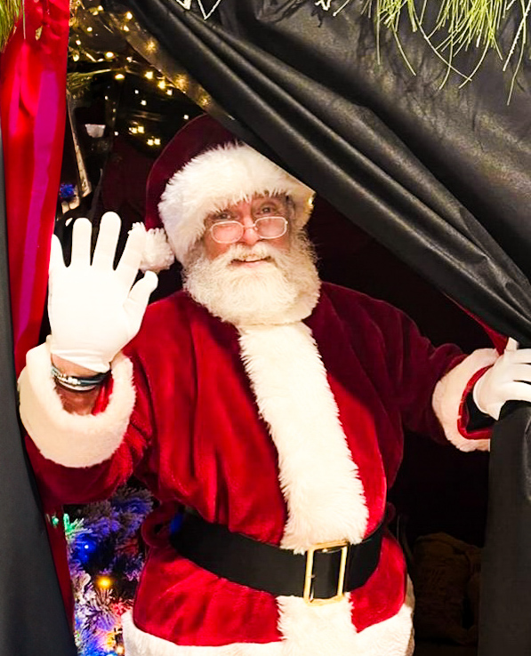 Santas Grotto at Laylocks 2026