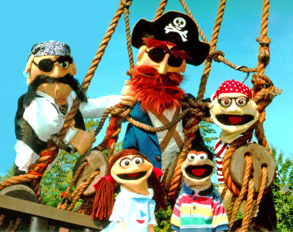 EVERYBODY LOVES PIRATES at The Henrico Theatre